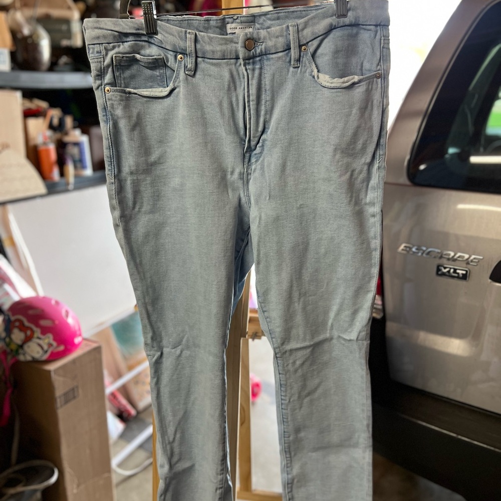 Good America Light Blue Jeans
